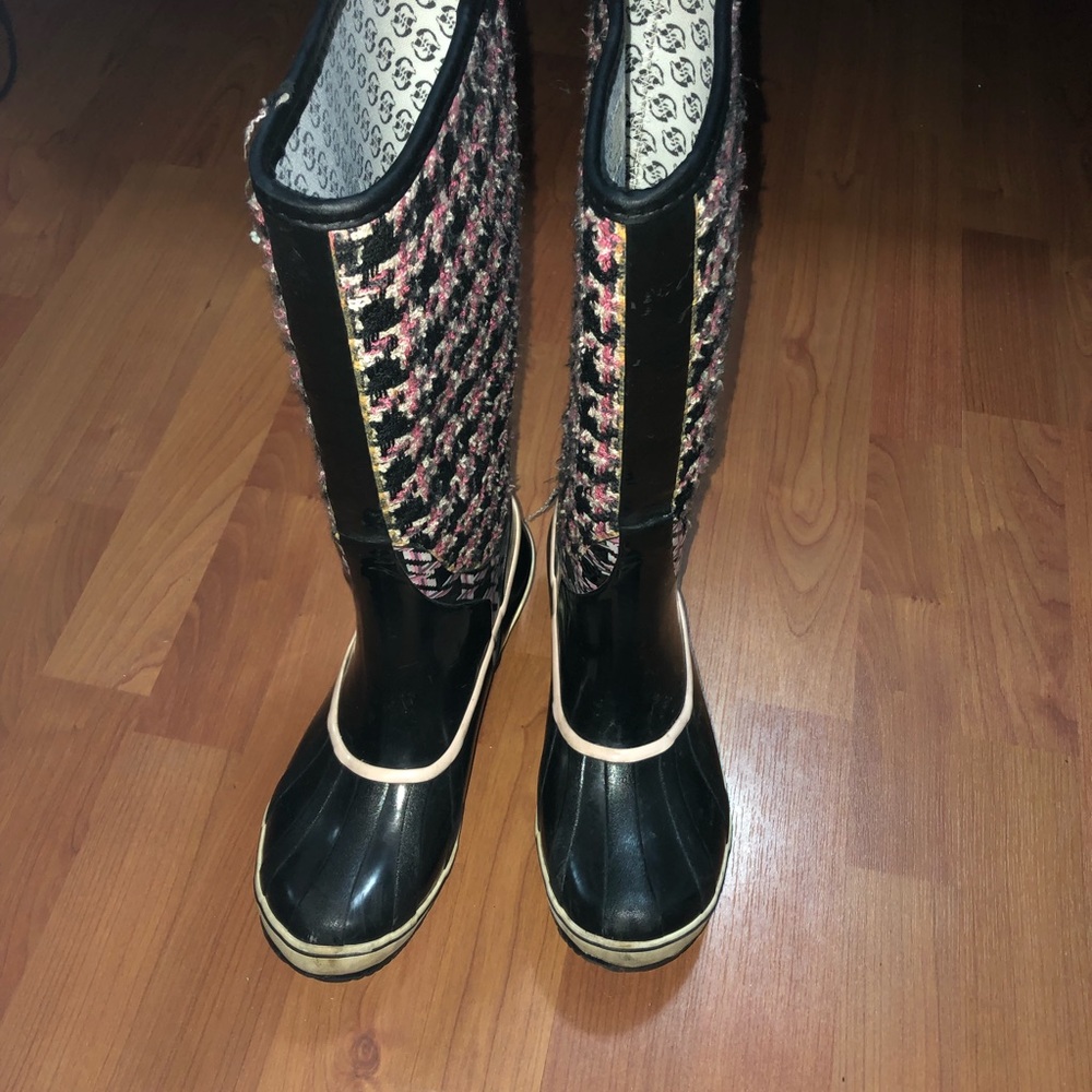 Sorel tweed winter boots